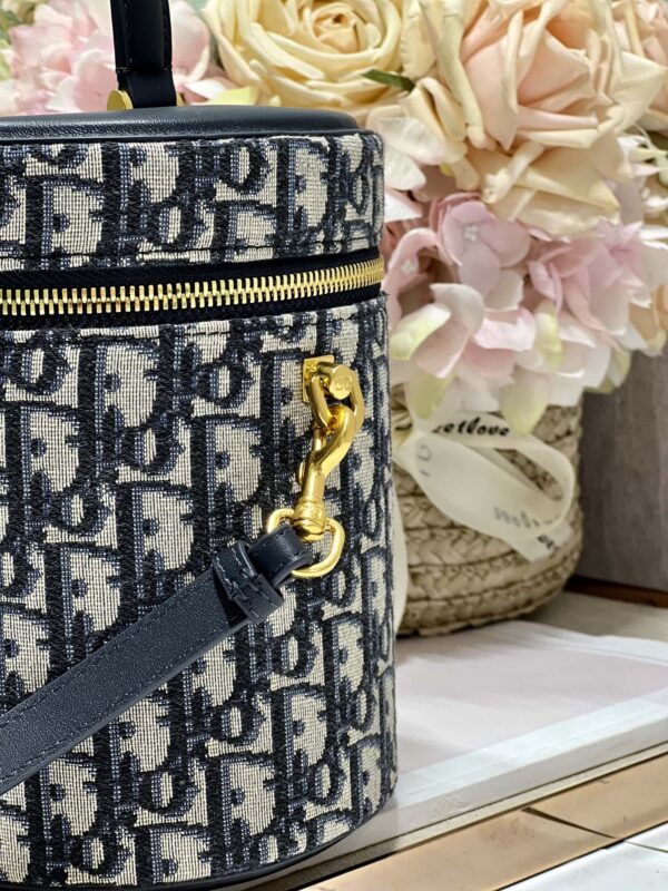 DIOR MEDIUM CD SIGNATURE VANITY CASE