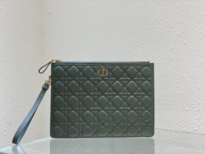 LARGE DIOR CARO DAILY POUCH