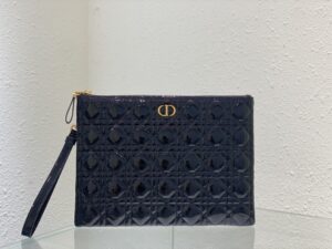 LARGE DIOR CARO DAILY POUCH