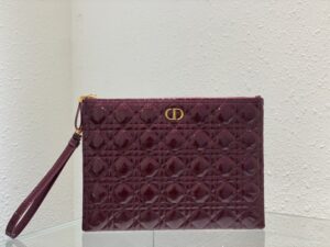 LARGE DIOR CARO DAILY POUCH