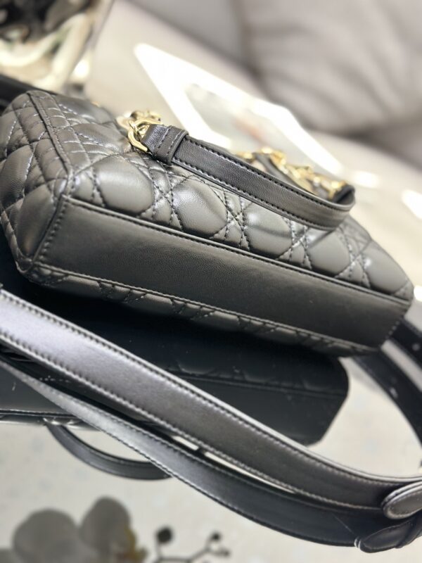 SMALL LADY D-JOY BAG