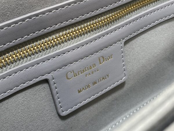 DIOR 30 MONTAIGNE AVENUE BAG
