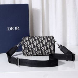 ROLLER MESSENGER BAG