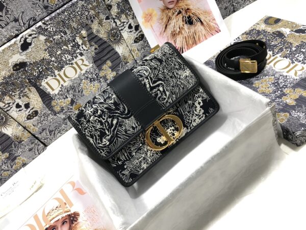 Dior 30 Montaigne
