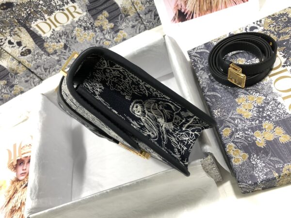 Dior 30 Montaigne