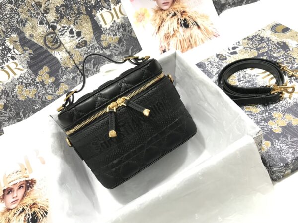 SMALL DIORTRAVEL VANITY CASE