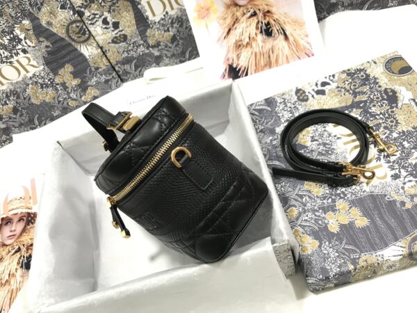 SMALL DIORTRAVEL VANITY CASE