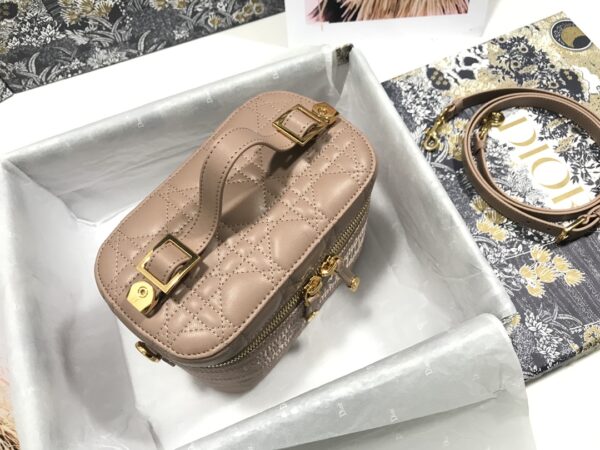 SMALL DIORTRAVEL VANITY CASE