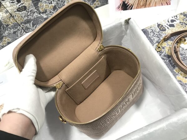 SMALL DIORTRAVEL VANITY CASE