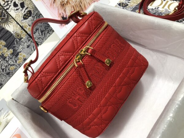 SMALL DIORTRAVEL VANITY CASE