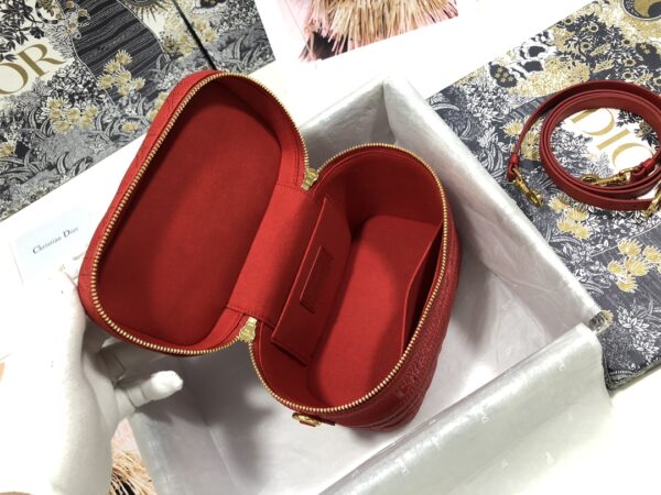 SMALL DIORTRAVEL VANITY CASE