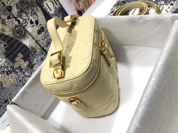 SMALL DIORTRAVEL VANITY CASE