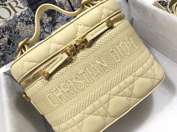 SMALL DIORTRAVEL VANITY CASE