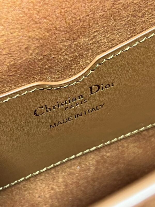 Dior Bobby Frame