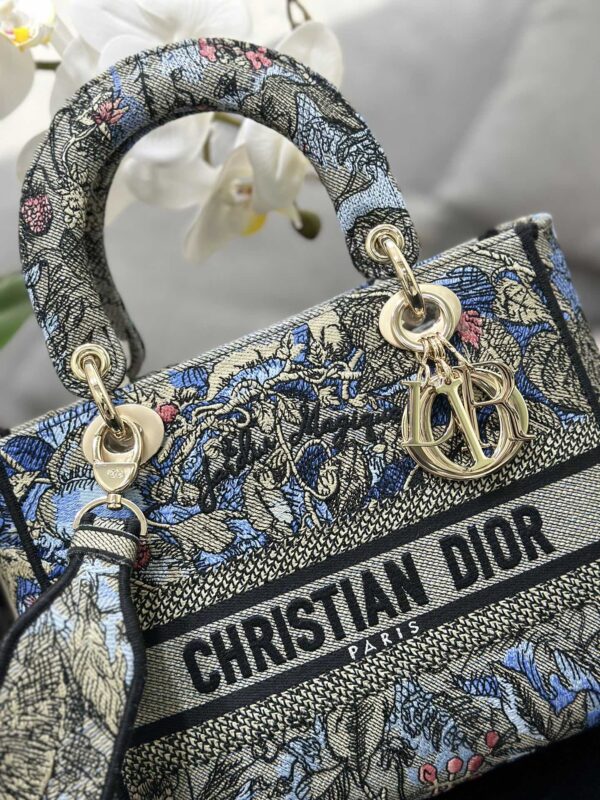 Dior Medium Lady D-Lite bag