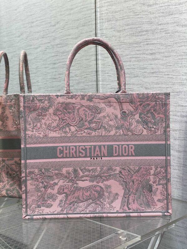 LARGE DIOR BOOK TOTE