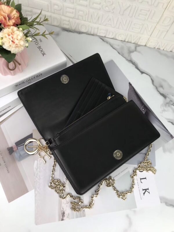 LADY DIOR POUCH