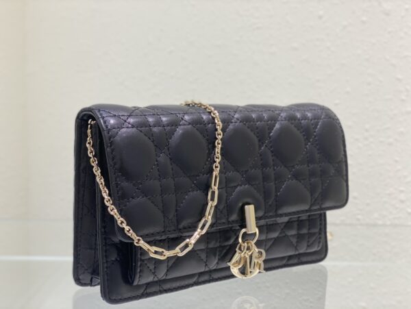 LADY DIOR CHAIN POUCH
