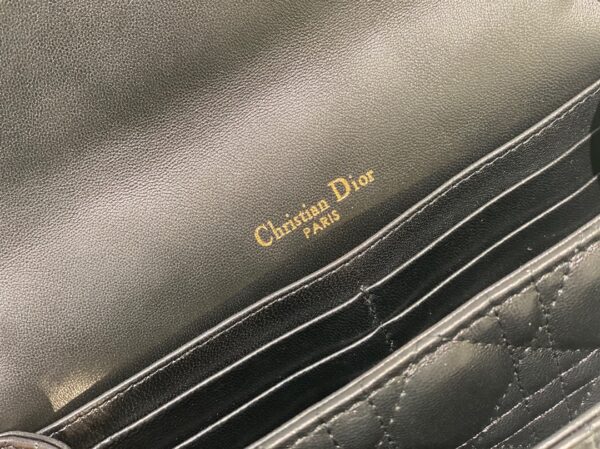 LADY DIOR CHAIN POUCH