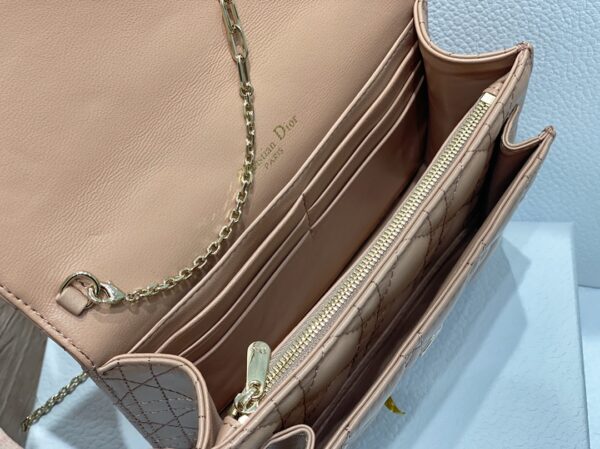 LADY DIOR CHAIN POUCH