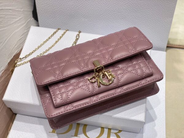 LADY DIOR CHAIN POUCH
