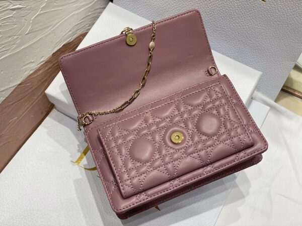 LADY DIOR CHAIN POUCH