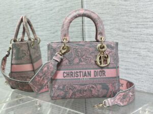 Dior Medium Lady D-Lite bag