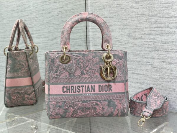 Dior Medium Lady D-Lite bag