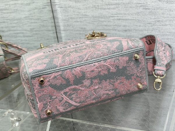 Dior Medium Lady D-Lite bag