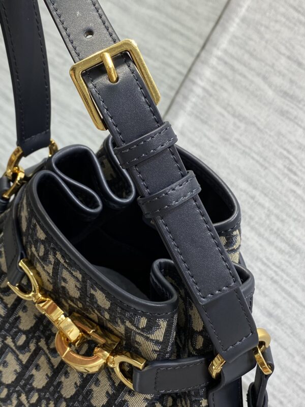 MEDIUM C’EST DIOR BAG