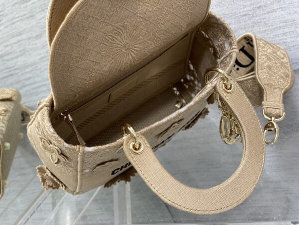 Dior Medium Lady D-Lite bag