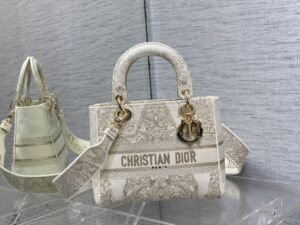 Dior Medium Lady D-Lite bag