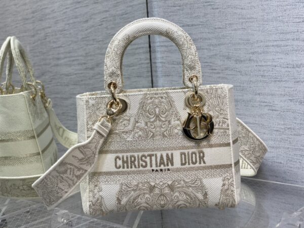 Dior Medium Lady D-Lite bag
