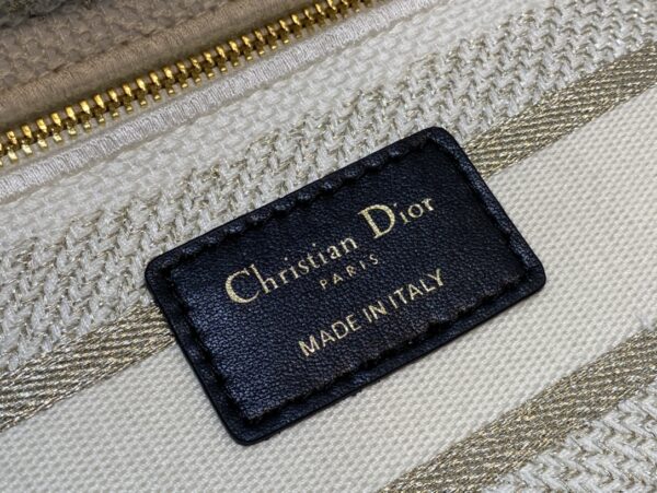 Dior Medium Lady D-Lite bag