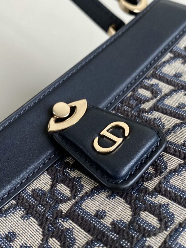 SMALL DIOR KEY BAG