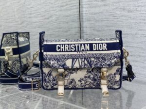 SMALL DIORCAMP BAG