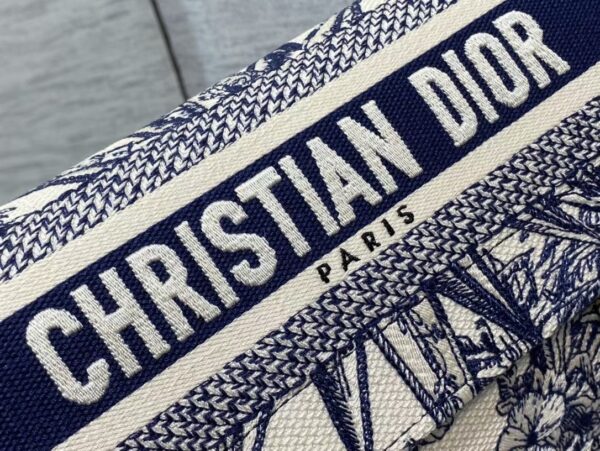 SMALL DIORCAMP BAG