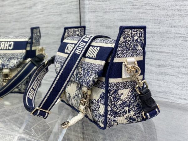 SMALL DIORCAMP BAG
