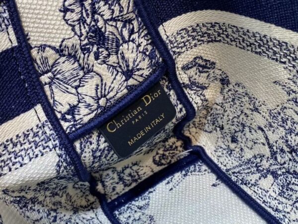 SMALL DIORCAMP BAG