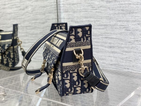 SMALL DIORCAMP BAG