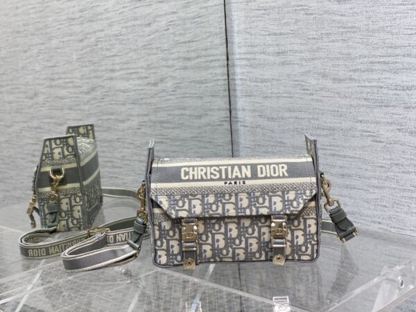 SMALL DIORCAMP BAG
