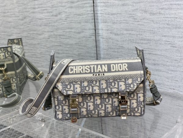 SMALL DIORCAMP BAG