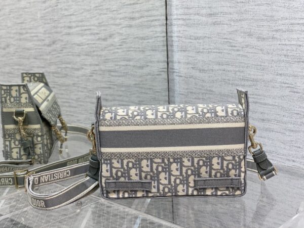 SMALL DIORCAMP BAG