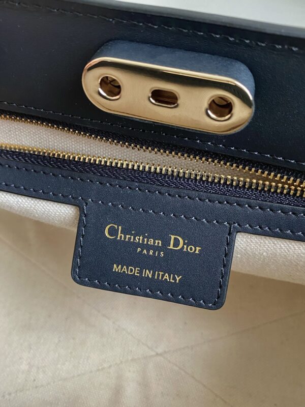 MEDIUM DIOR KEY BAG