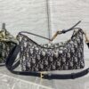 MEDIUM DIORTRAVEL NOMAD POUCH