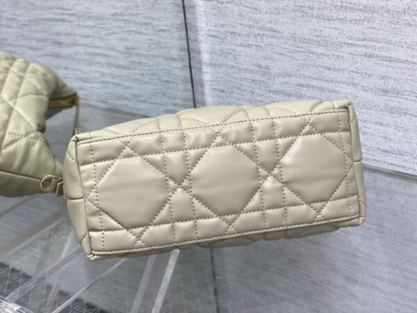 MEDIUM DIORTRAVEL NOMAD POUCH