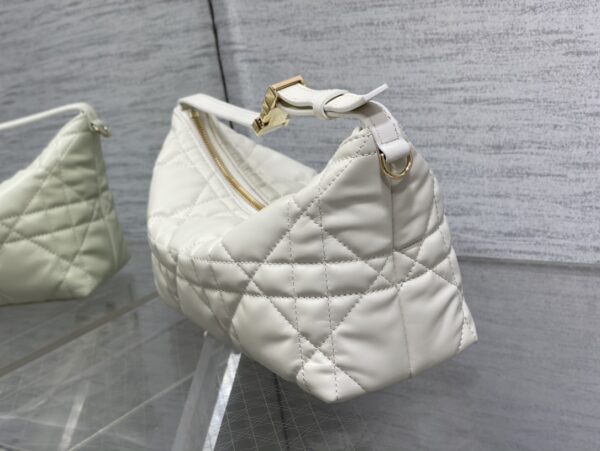 MEDIUM DIORTRAVEL NOMAD POUCH