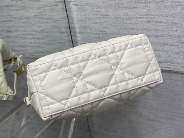 MEDIUM DIORTRAVEL NOMAD POUCH