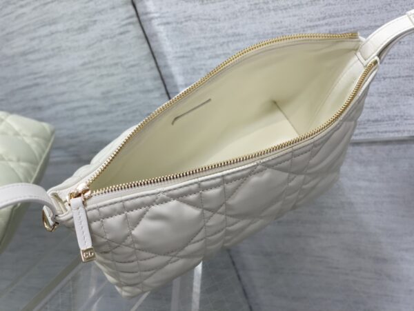 MEDIUM DIORTRAVEL NOMAD POUCH