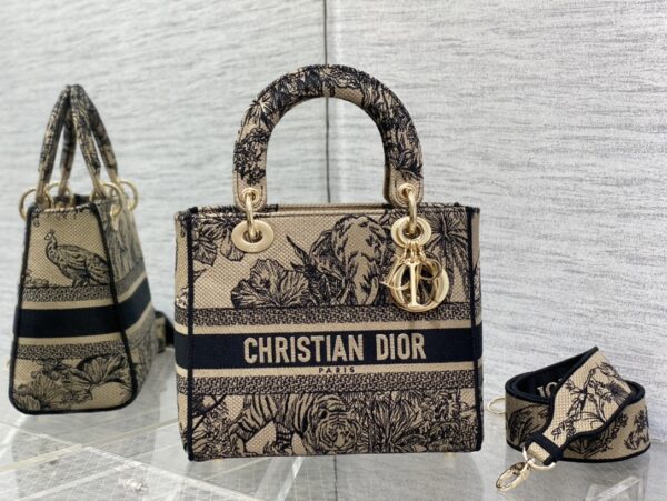 Dior Medium Lady D-Lite bag